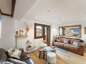 Appartement rénové avec balcon - Centre de Courchevel 1850, proche remontées mécaniques - FR-1-564-87
